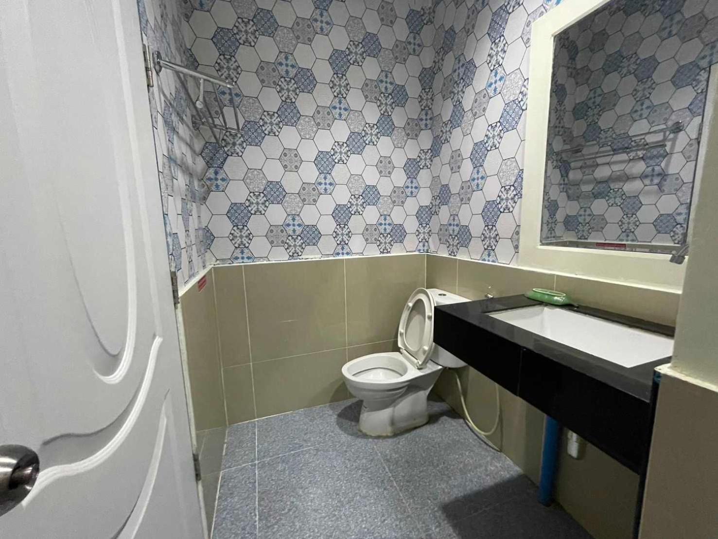 Oyo 75486 Anna Residence Jomtien Bagian luar foto