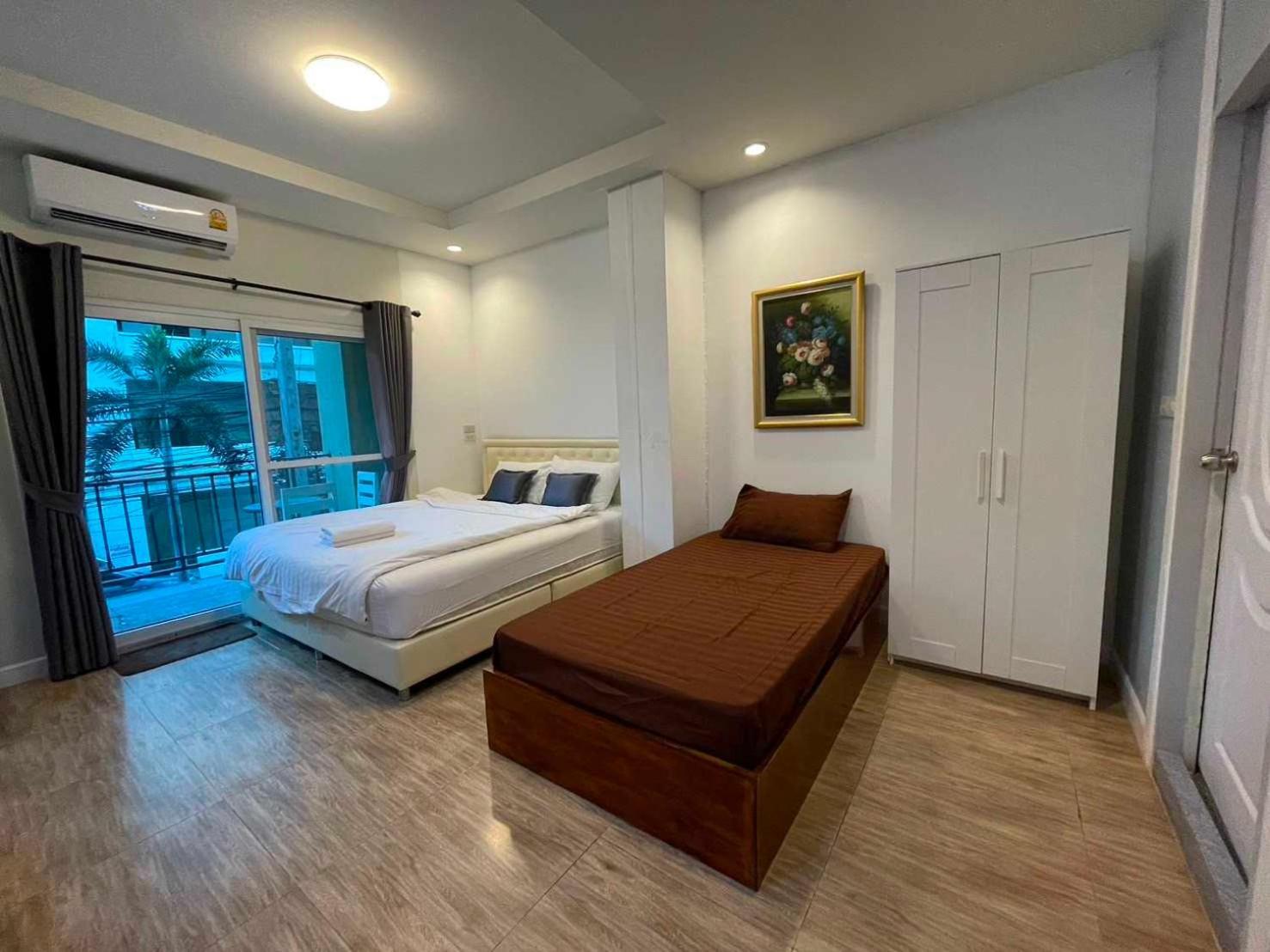 Oyo 75486 Anna Residence Jomtien Bagian luar foto