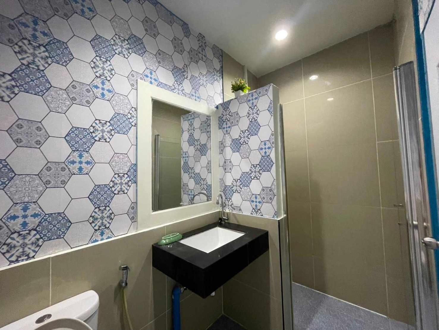 Oyo 75486 Anna Residence Jomtien Bagian luar foto
