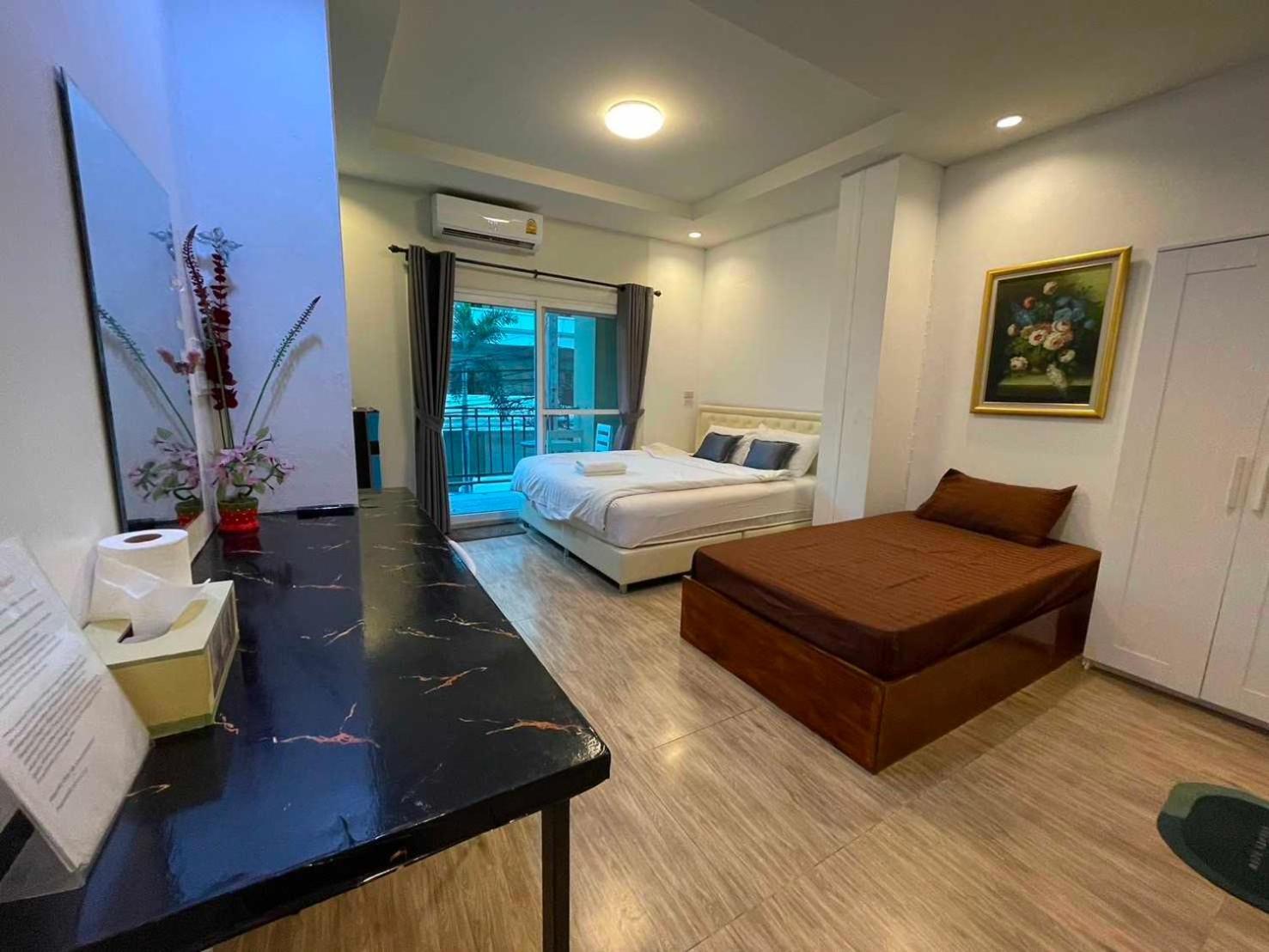 Oyo 75486 Anna Residence Jomtien Bagian luar foto