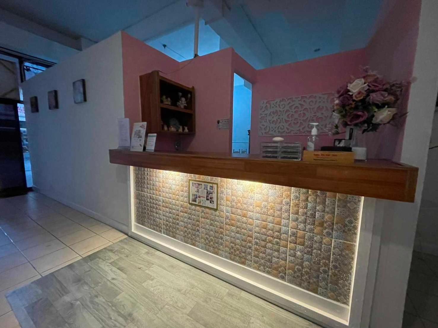 Oyo 75486 Anna Residence Jomtien Bagian luar foto