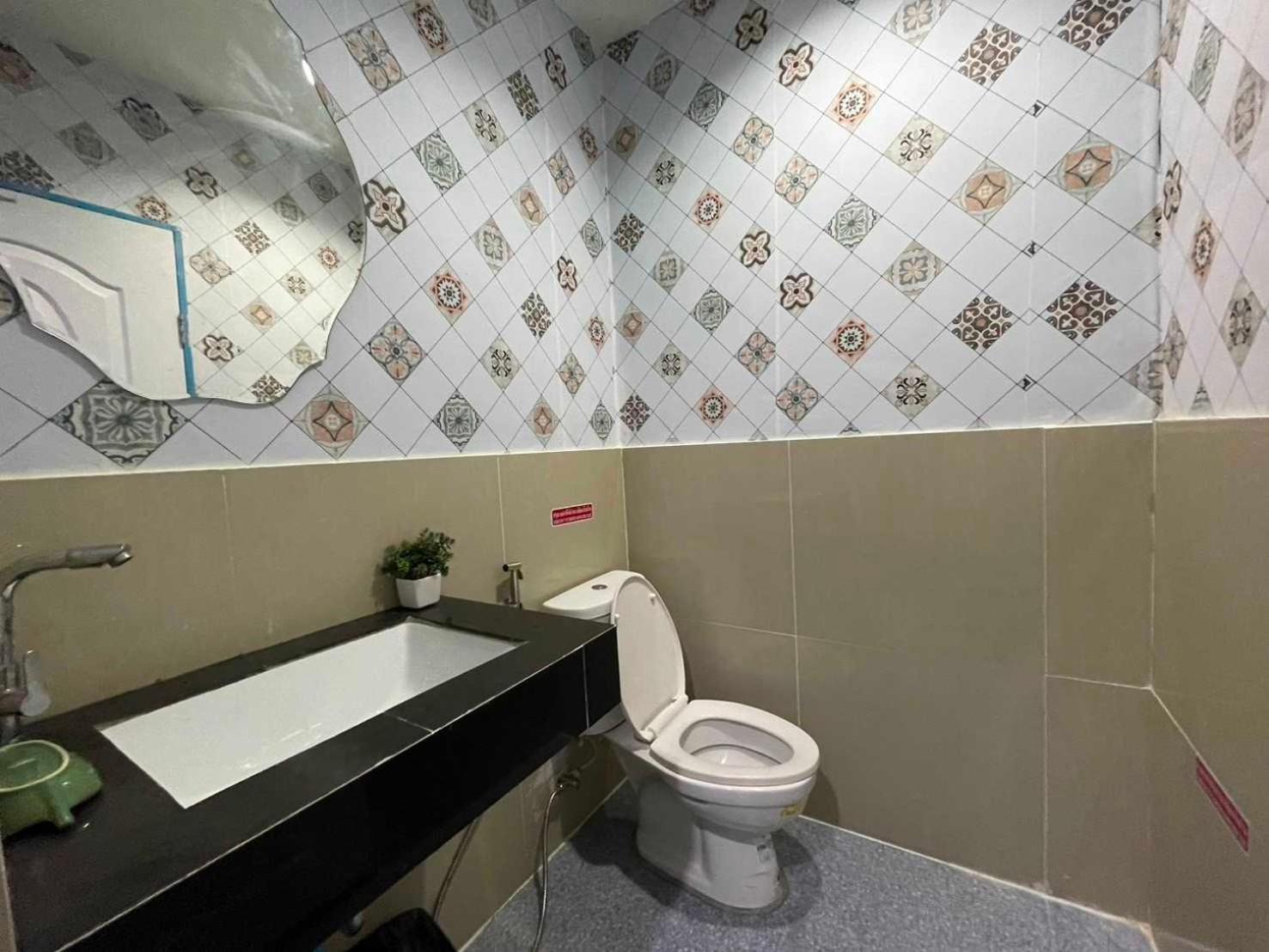 Oyo 75486 Anna Residence Jomtien Bagian luar foto