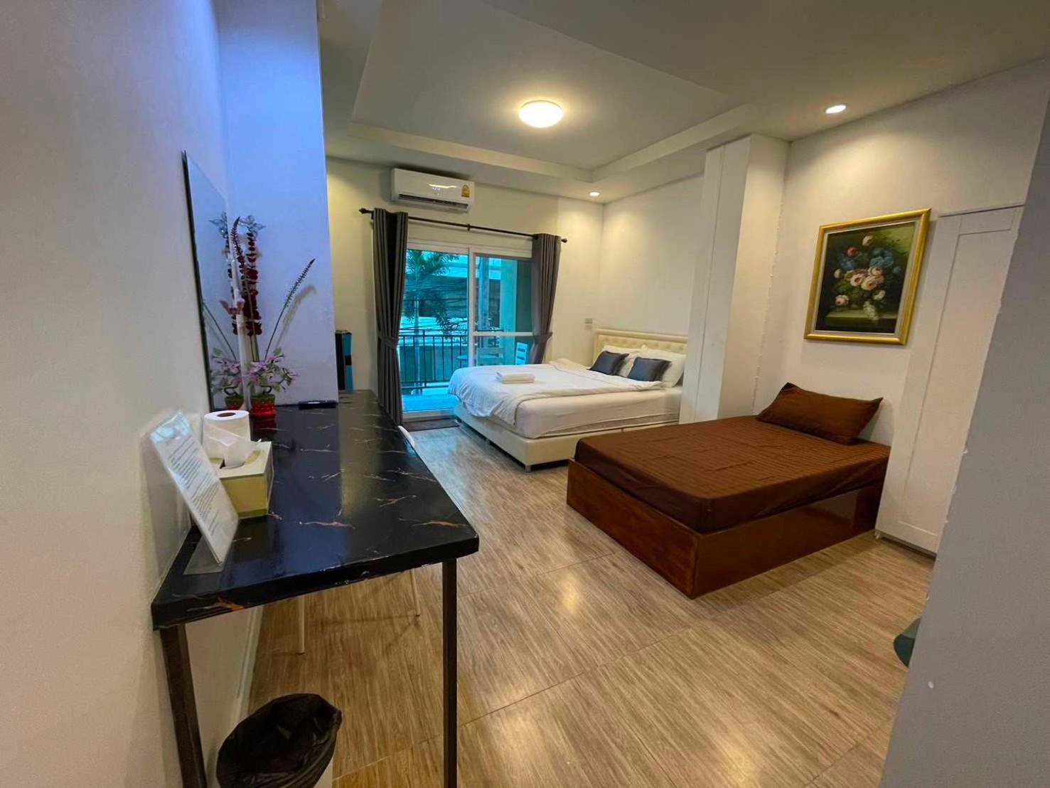 Oyo 75486 Anna Residence Jomtien Bagian luar foto