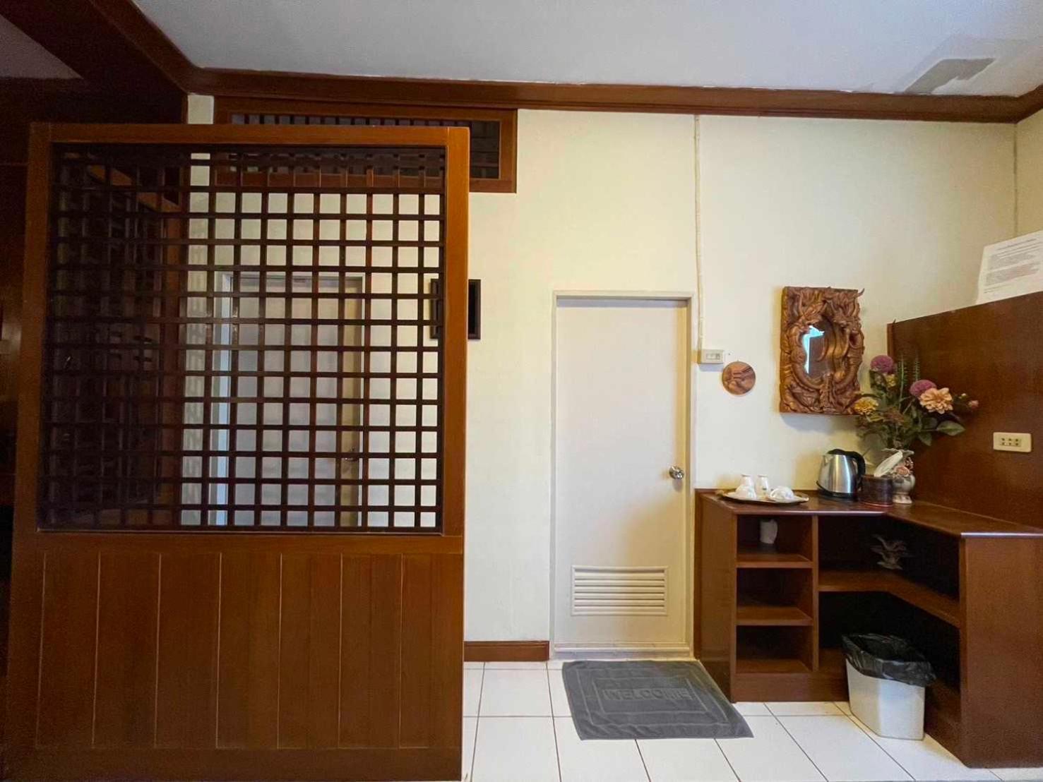 Oyo 75486 Anna Residence Jomtien Bagian luar foto