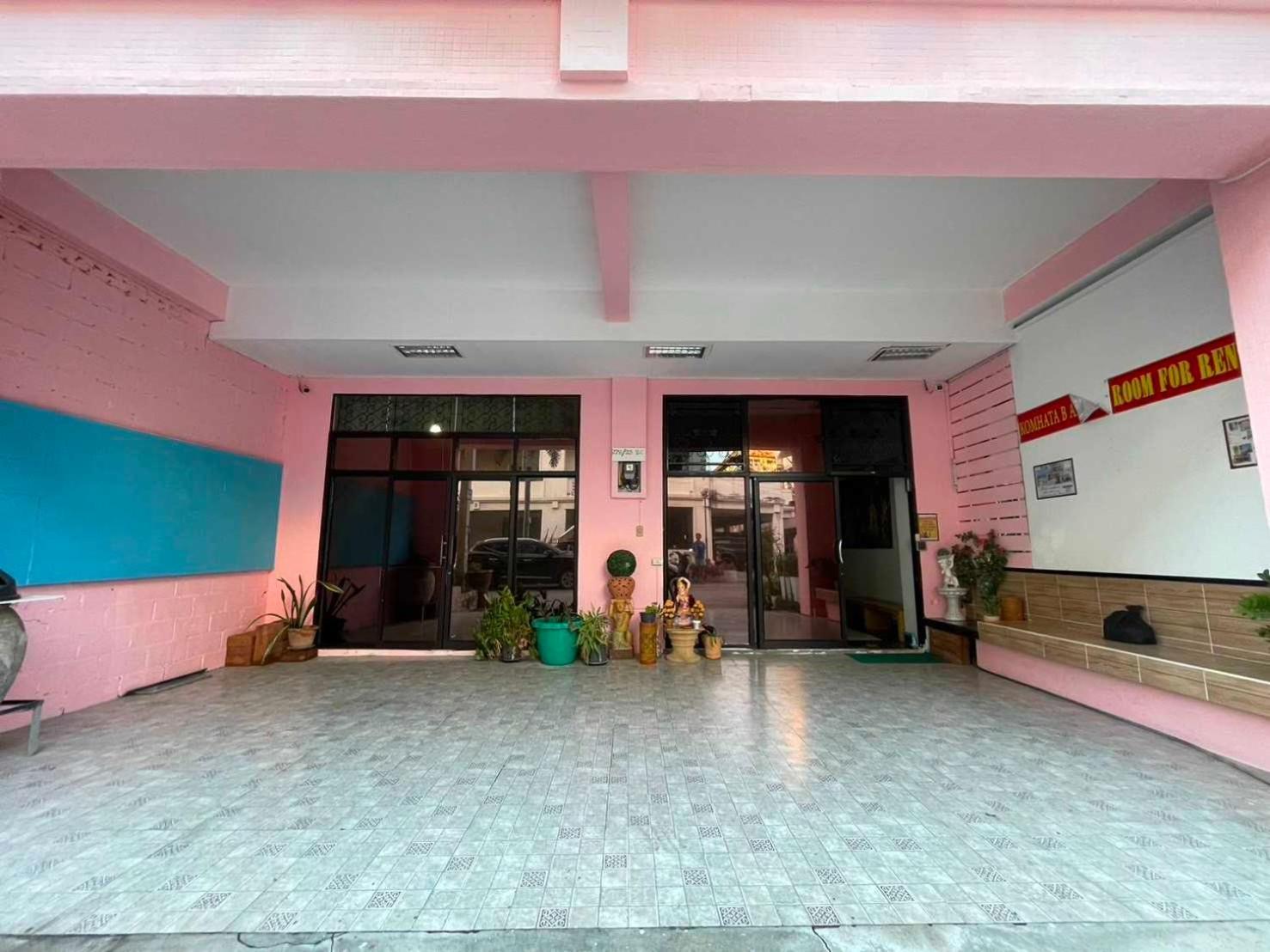 Oyo 75486 Anna Residence Jomtien Bagian luar foto