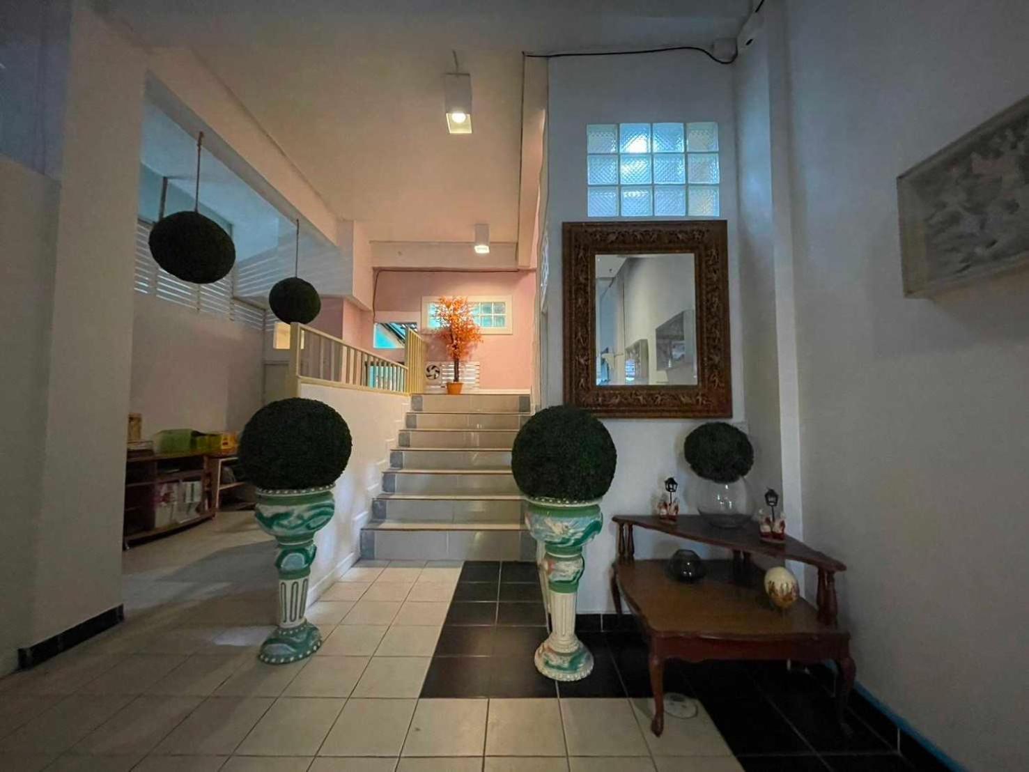 Oyo 75486 Anna Residence Jomtien Bagian luar foto