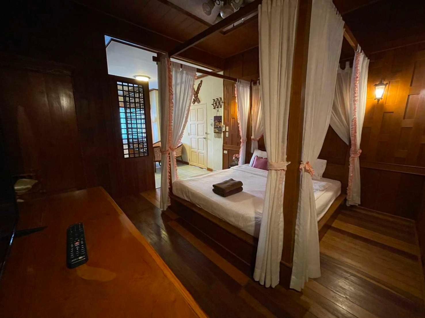 Oyo 75486 Anna Residence Jomtien Bagian luar foto