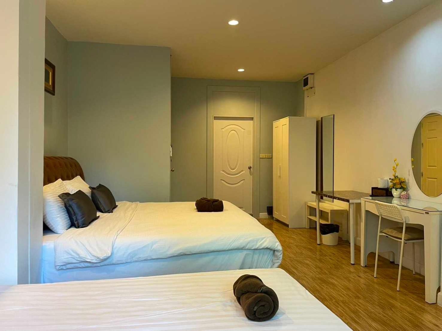 Oyo 75486 Anna Residence Jomtien Bagian luar foto