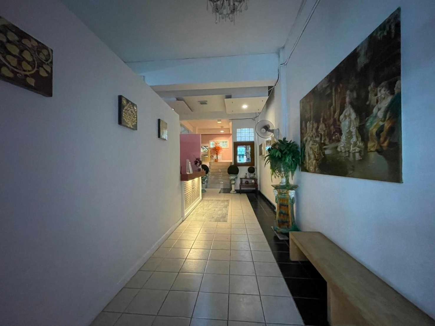 Oyo 75486 Anna Residence Jomtien Bagian luar foto