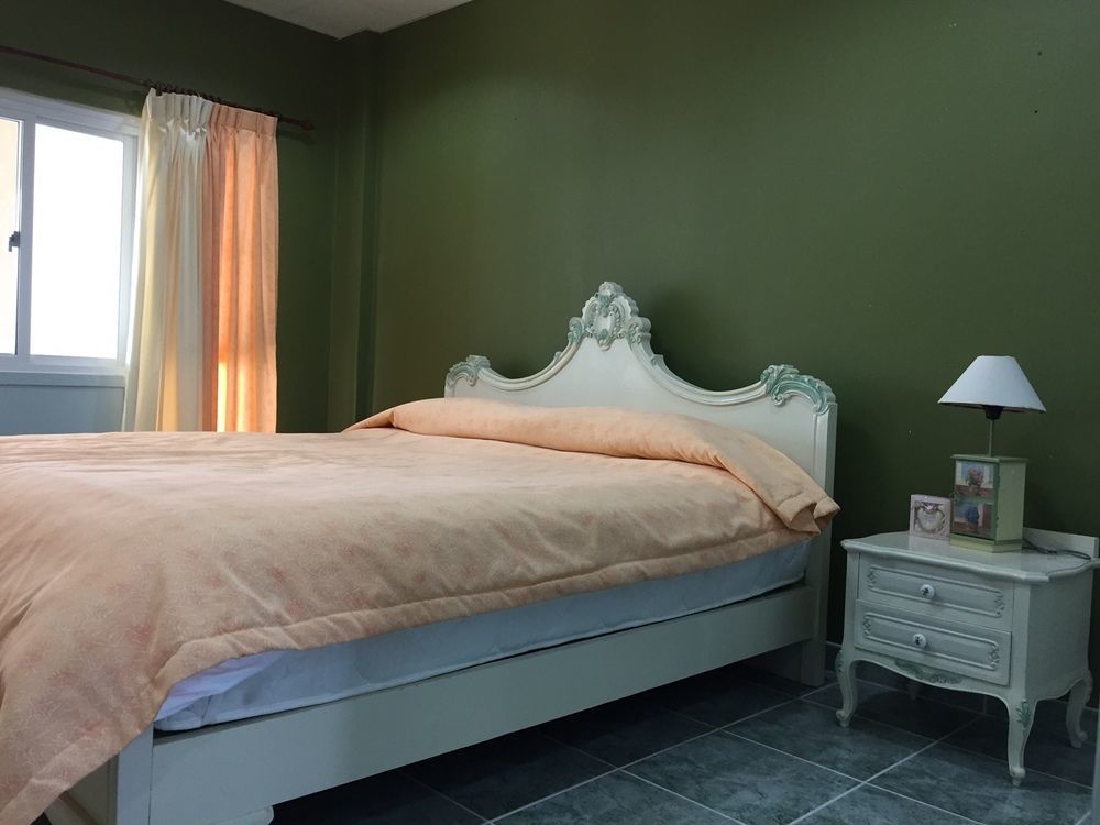 Oyo 75486 Anna Residence Jomtien Bagian luar foto