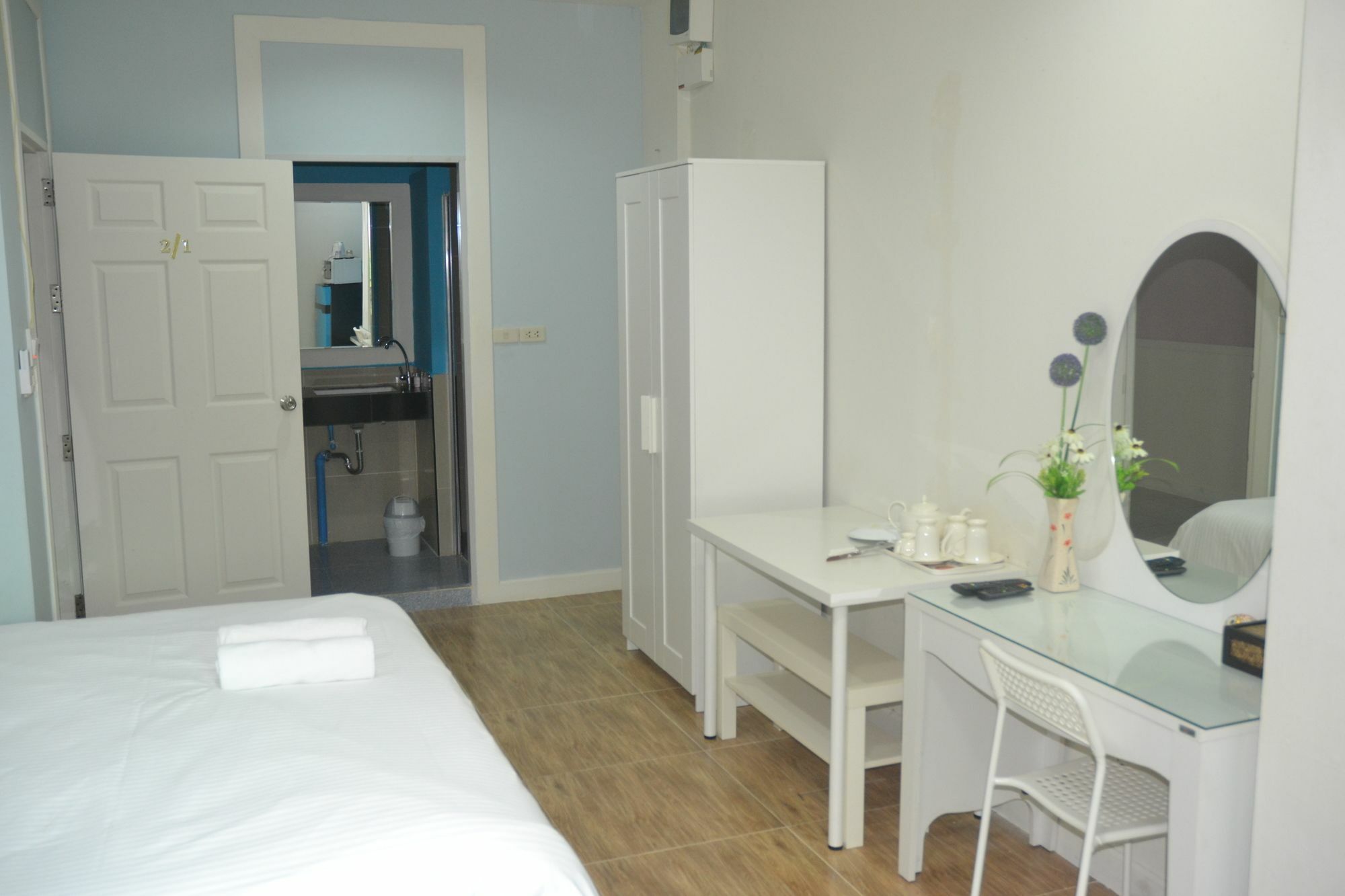Oyo 75486 Anna Residence Jomtien Bagian luar foto
